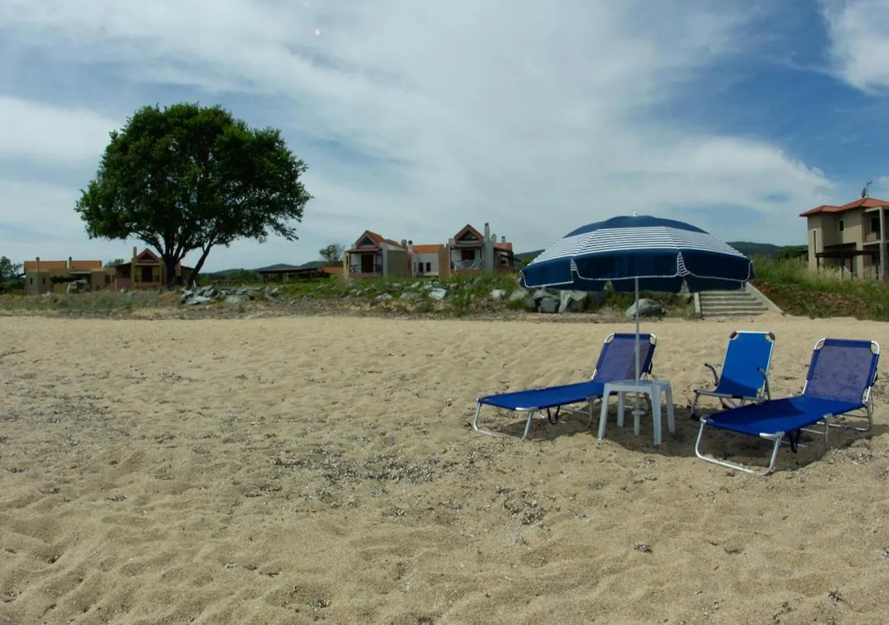 Beachfront Stylish Maisonette In Ierissós Prázdninový dům